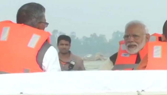 कानपुर में गंगा काउंसिल की बैठक, PM मोदी ने किया नौका विहार