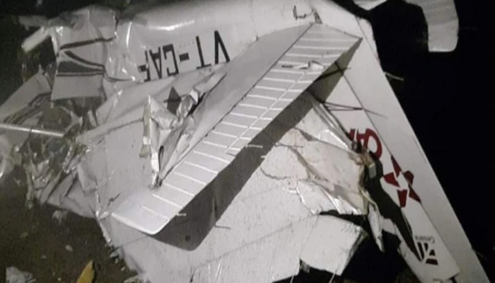 घने कोहरे की वजह से हादसे का शिकार हुआ विमान, 2 पायलट की मौत