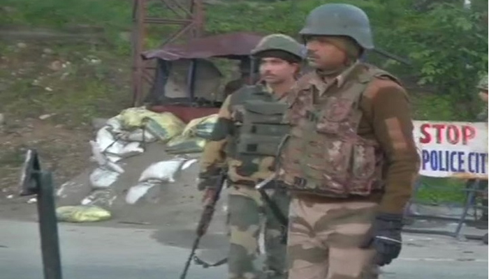 कश्मीर दहलाने की साजिश: जवाबी कार्रवाई में 3 आंतकी हुए ढ़ेर, सर्च ऑपरेशन जारी