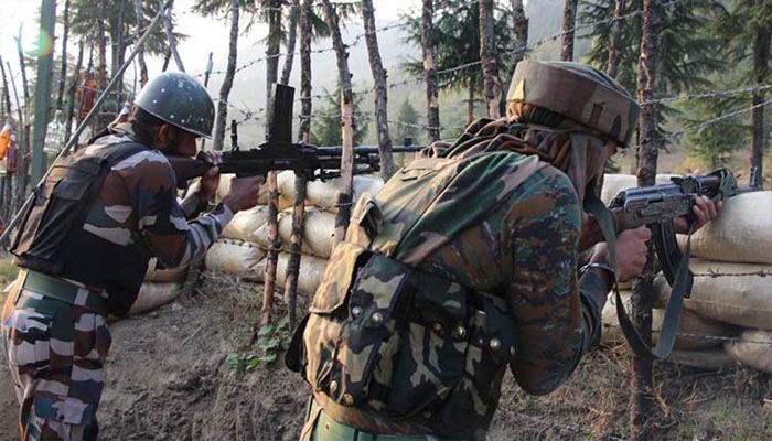 आतंकियों को ढूंढ कर मार रही सेना: पुलवामा में मौत का नजारा, मुठभेड़ जारी