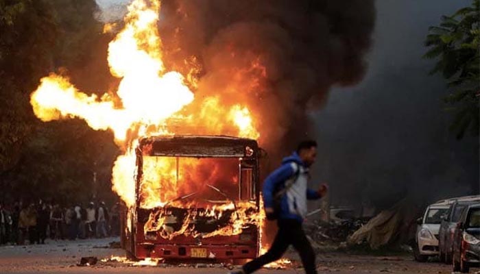दिल्ली हिंसा: आंखों में आंसू ला देगी इंसानियत की ये 5 कहानियां