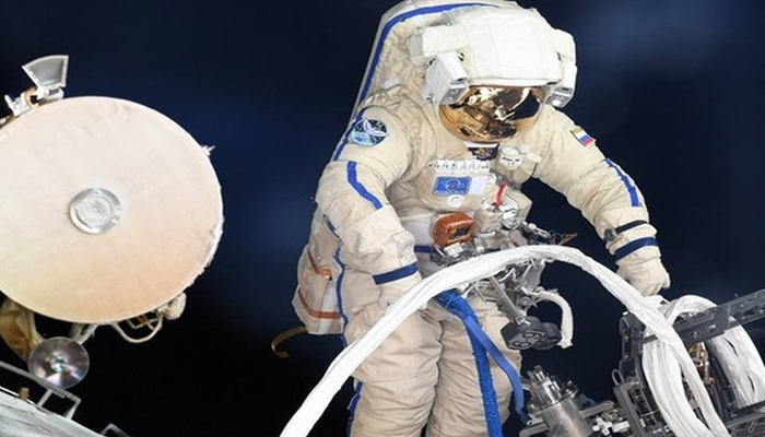 गगनयान: इन चुनौतियों का सामना कर रहे हैं भारतीय अंतरिक्ष यात्री
