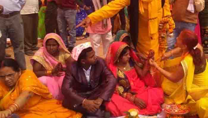 अयोध्या में हुआ सामूहिक विवाह का आयोजन, ये मंत्री और सांसद हुए शामिल