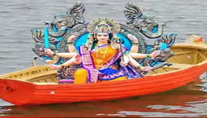 नाव पर सवार होकर आएंगी मां दुर्गा, जानिए इस आगमन का कैसा पडे़गा प्रभाव