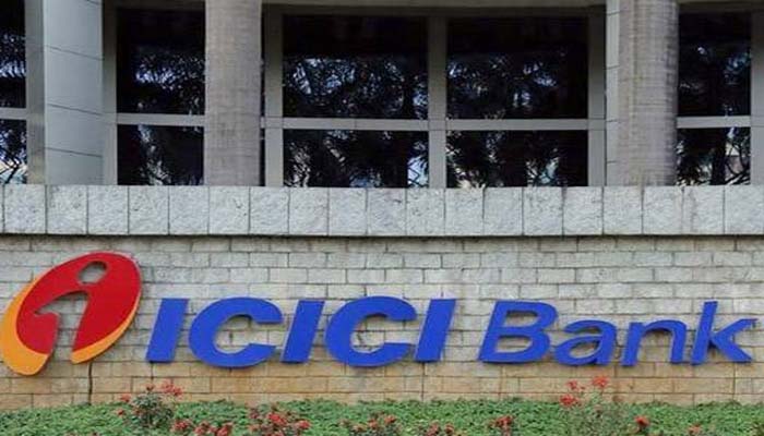 कोरोना वायरस: ICICI बैंक का बड़ा एलान, इन 500 सुविधाओं का घर बैठे उठाएं फायदा