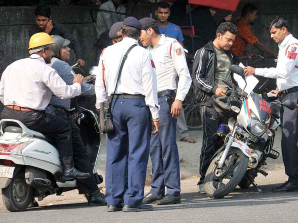दिल्ली पुलिस पर खतरा: कोरोना का कहर अब इन पर, ट्रैफिक ASI पाए गए पॉजेटिव