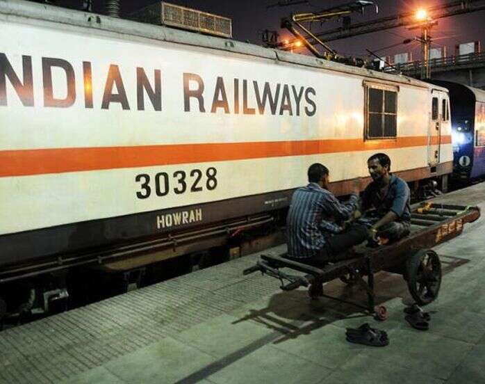 रेलवे ने रचा इतिहास, 50 घंटे से कम समय में तय किया 1634 का सफ़र