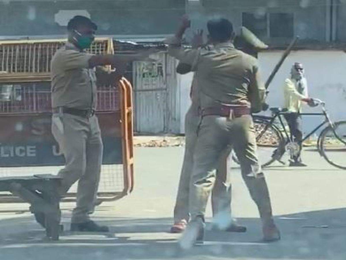 पुलिस का गुस्सा पुलिस पर, यहां सिपाही ने दरोगा पर चलाई दनादन लाठी