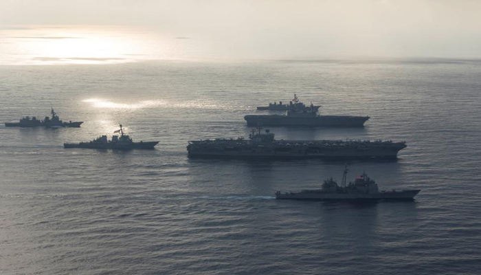 कोरोना संकट के बीच US ने दक्षिण चीन सागर में भेजे जंगी जहाज, बौखलाया चीन
