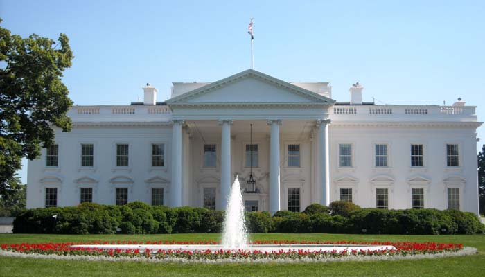 कोरोना का भयंकर रूप: व्हाइट हाउस से जारी हुई चेतावनी, बड़ी संख्या में होंगी मौतें