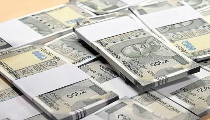 करोड़ों खातों में 500 रुपए: इस हिसाब से जाना होगा बैंक, नहीं तो भारी भुगतान