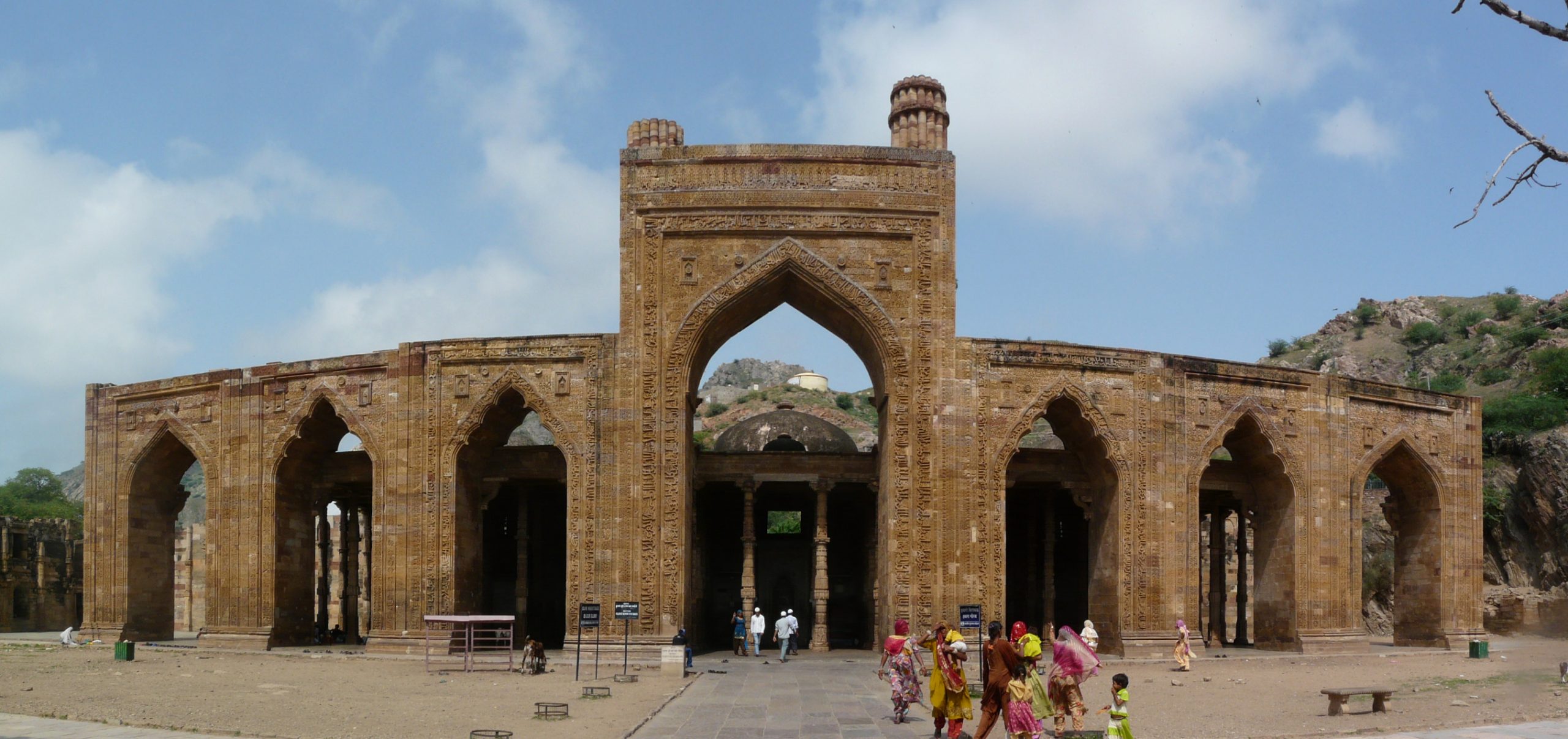 800 साल पुराना झोपड़ा: मस्जिद से जुड़े हैं तार, जाने संस्कृत से है क्या सम्बन्ध