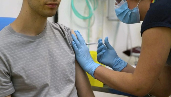 चीन में इंसानों पर कोरोना वैक्सीन का पहला ट्रायल, जानिए क्या रहा परीक्षण का नतीजा