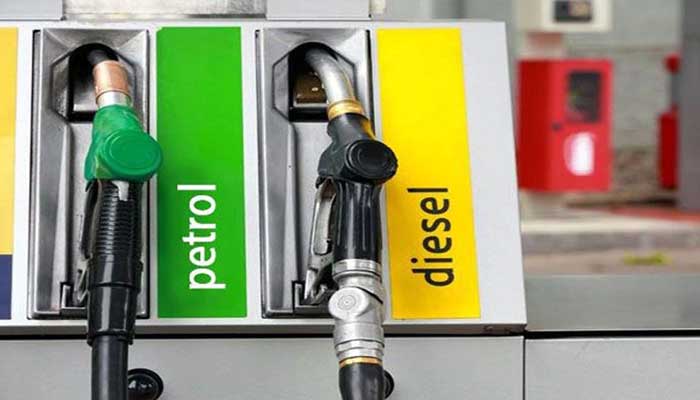 पेट्रोल और डीजल के दाम में होगा भारी इजाफा! टैक्स बढ़ाने की तैयारी में सरकार