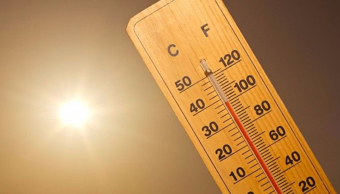 भीषण गर्मी का कहर: चुरू में पारा 50 डिग्री पर पहुंचा, दिल्ली-हरियाणा में टूटा रिकॉर्ड