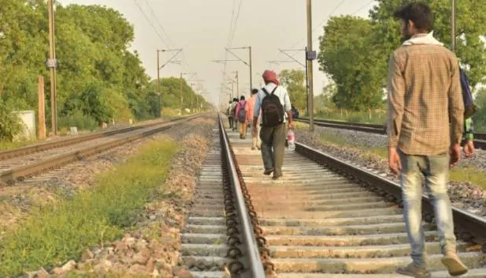 ट्रेन से कटे 16 मजदूरों की दर्दनाक कहानी, ऐसे तेजी से आई मौत