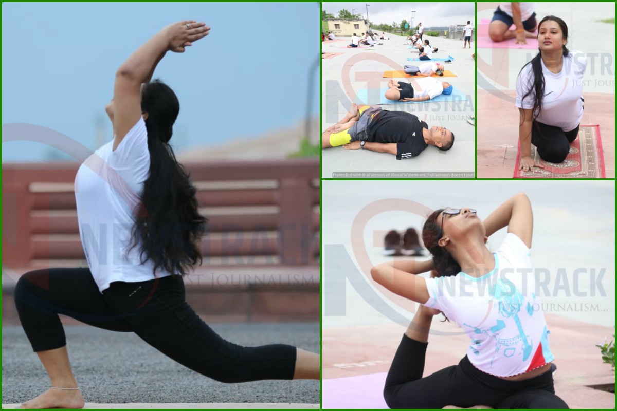 International Yoga Day Photo: लखनऊवासियों ने किया योग, दिखा ऐसा नजारा