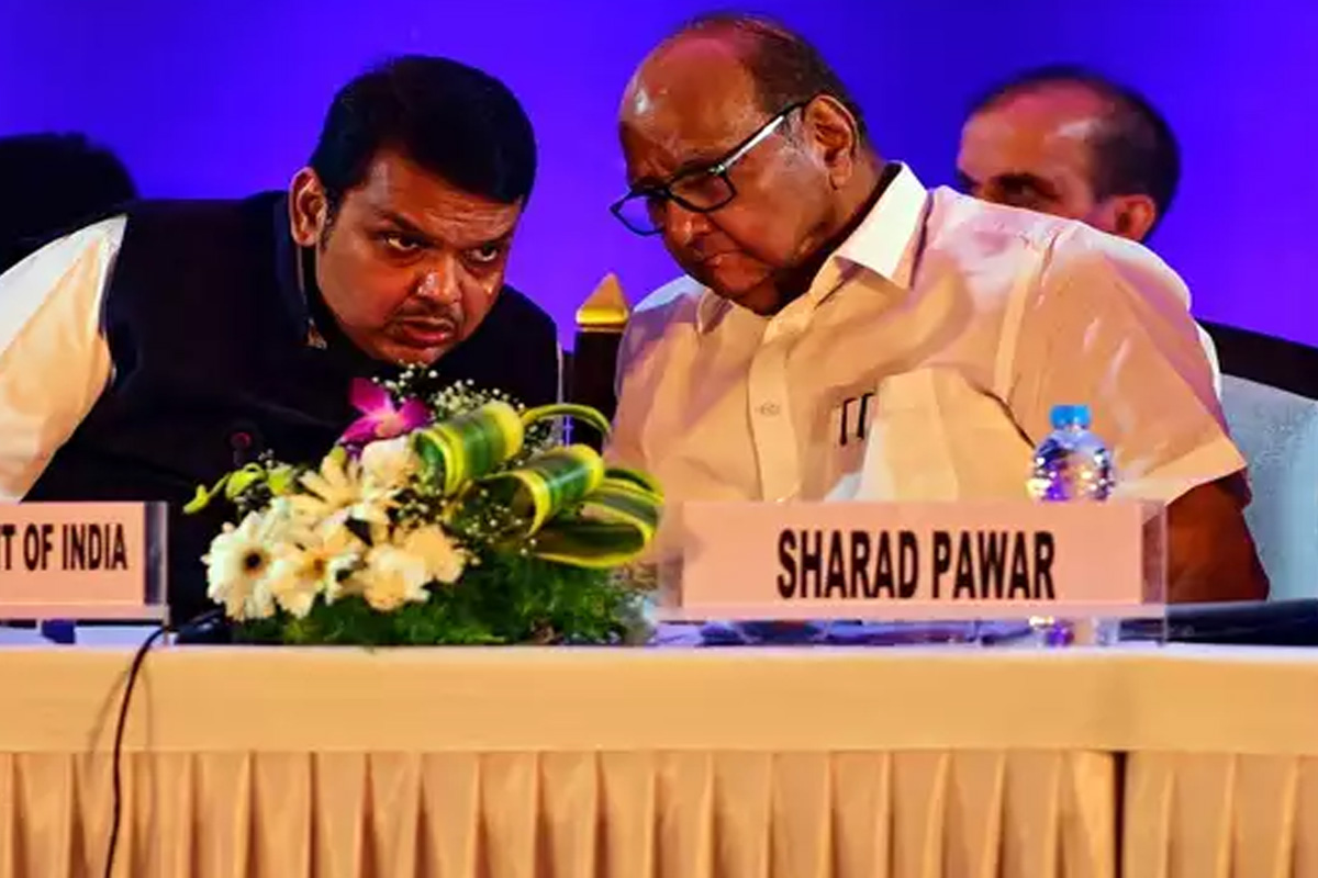 फडणवीस का बड़ा दावा: महाराष्ट्र में सरकार बनाने के लिए शरद पवार ने की थी ये पेशकश
