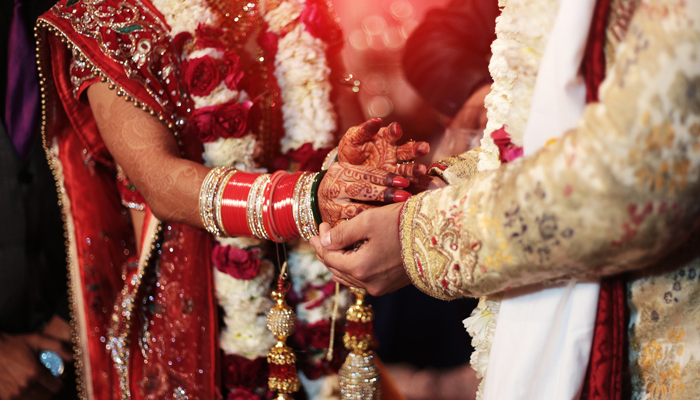 भारत के लोग बहुत जुगाड़ू, शादी में 50 मेहमानों के नियम की ऐसे निकाली काट