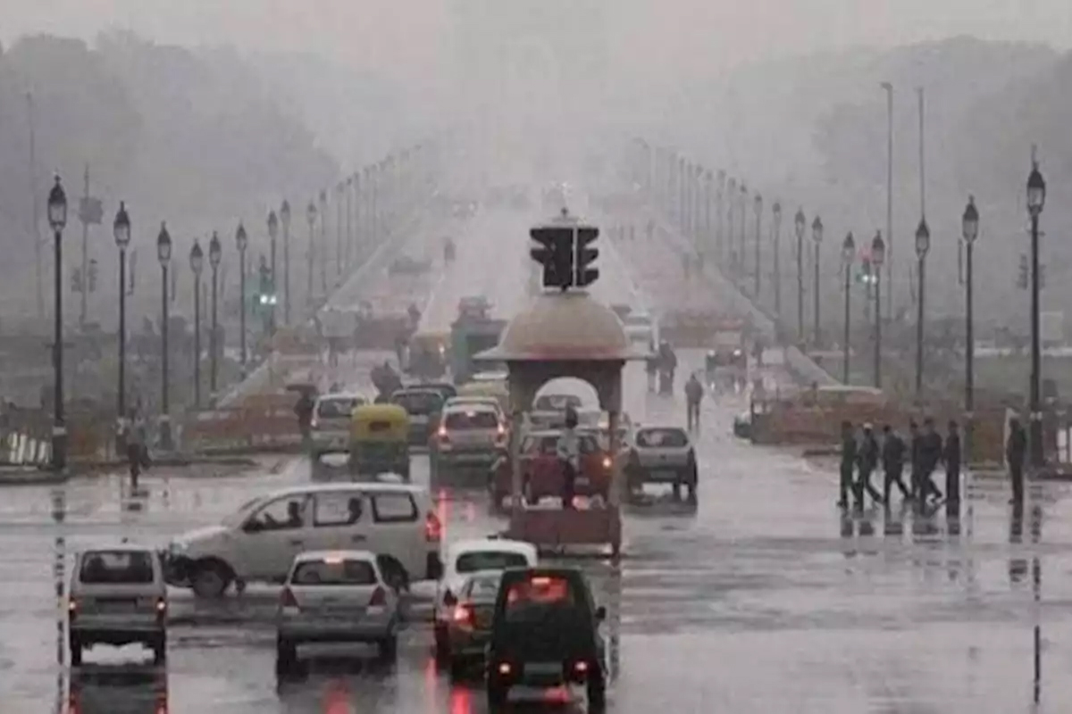 दिल्ली में अलर्ट: मॉनसून ने दे दी दस्तक, 3 दिनों तक होगी भारी बारिश