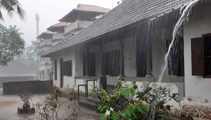 केरल में मानसून ने दी दस्तक, UP समेत इन राज्यों में आंधी और बारिश की चेतावनी