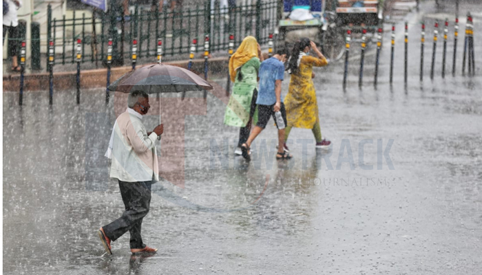 राजधानी लखनऊ में झमाझम तेज बारिश, मिली गर्मी से राहत