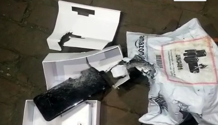 Amazon के मोबाइल पैकेट से सनसनी: बम की सूचना से हलकान रही सेना-पुलिस