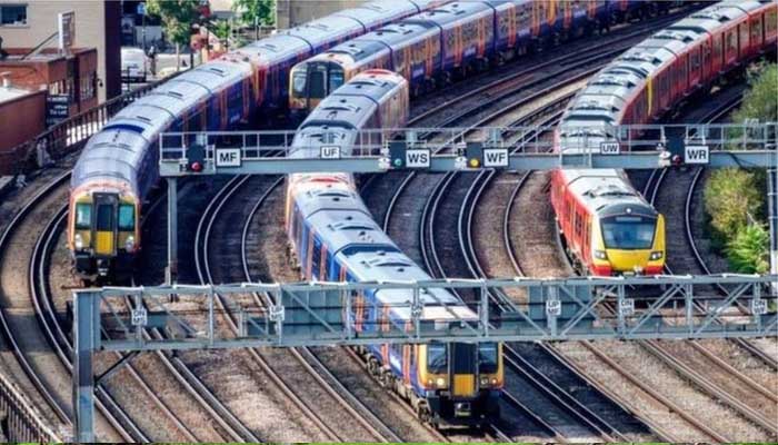 रेलवे का नया रिकॉर्ड: अब इससे दौड़ेंगी ट्रेनें, दुनिया में पहली बार होगा ऐसा