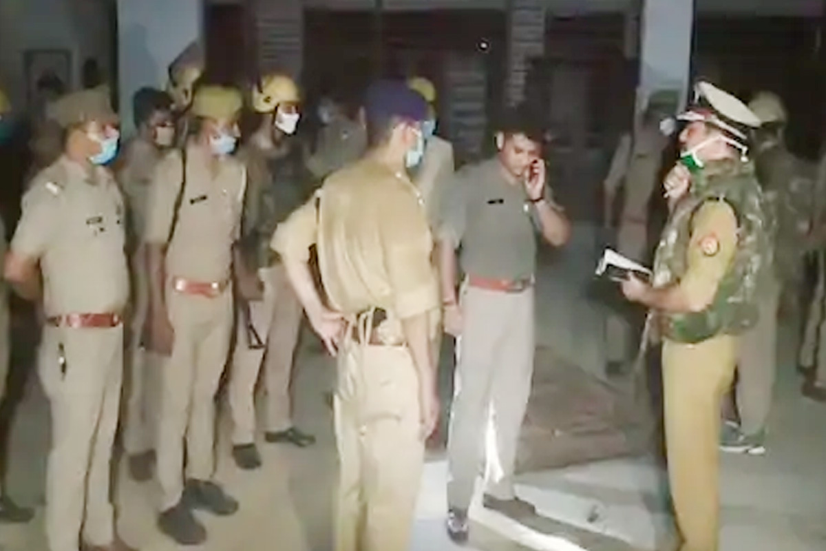 UP पुलिस का बदला: ताबड़तोड़ एनकाउंटर, दो बदमाशों को उतारा मौत के घाट