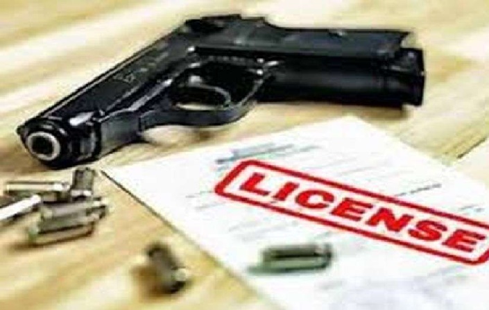 कानून-व्यवस्था पर योगी सरकार सख्त, जनवरी से अब तक कुल 1271 शस्त्र लाइसेंस निरस्त