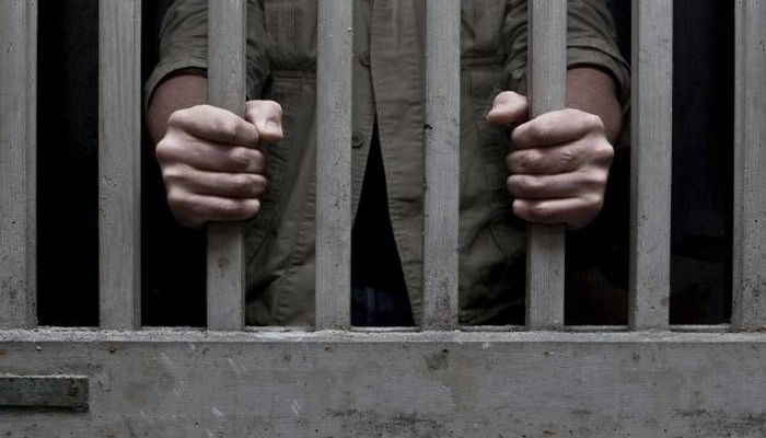 यहां योगी की नहीं कैदियों की बादशाहतः वायरल हुआ मारपीट का चौंकाने वाल वीडियो