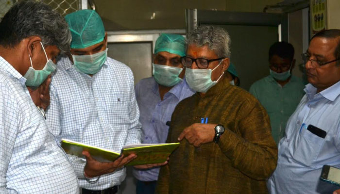 MLA Ved Prakash Gupta with Doctors
