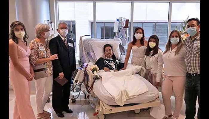 प्यार बना मिसाल: कोरोना से लड़ते हुए पाया महबूब को, हॉस्पिटल में रचाई अनोखी शादी