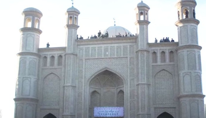 China demolished 16 Thousand mosques in recent years