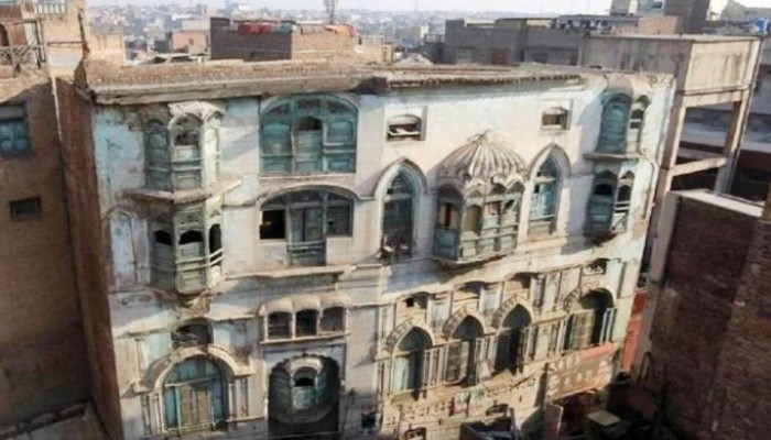 Pakistan provincial government to buy dilip kumar raj kapoor ancestral homes