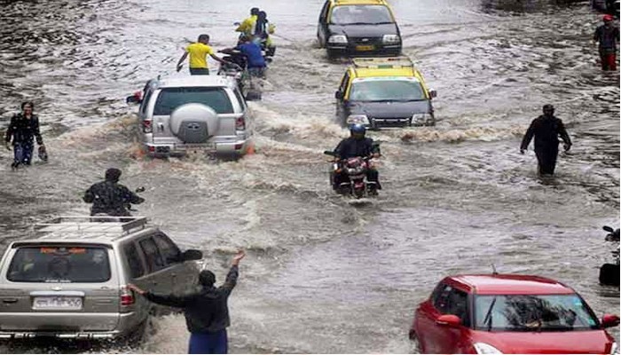 heavy rainfall imd alert issue for maharashtra madhya-pradesh delhi mansoon