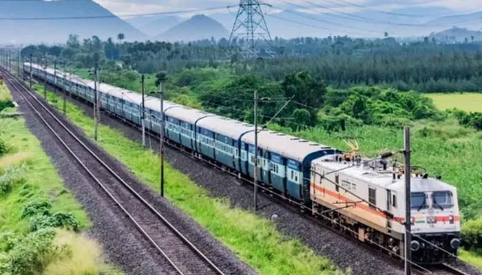 पटरी पर दौड़ेंगी 40 जोड़ी ट्रेनें, कल से होगा परिचालन, रेलवे ने की तैयारी