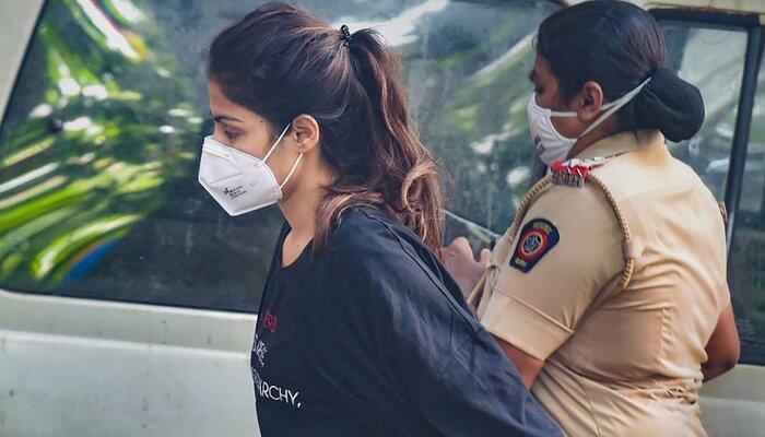 रिया का साथी: अब हुई इस अहम शख्स की गिरफ्तारी, बॉलीवुड से बड़ा कनेक्शन