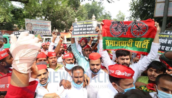 samjwadi chaatra sabha protest-7