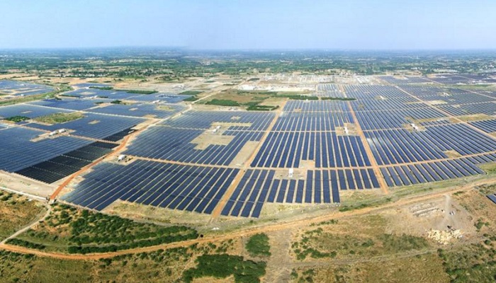 अदाणी ग्रुप ने विश्‍व के सबसे बड़े सौर ऊर्जा उत्पादक का दर्जा हासिल किया