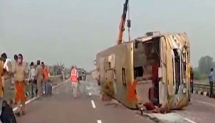 unnav lucknow agra expressway-accident-2