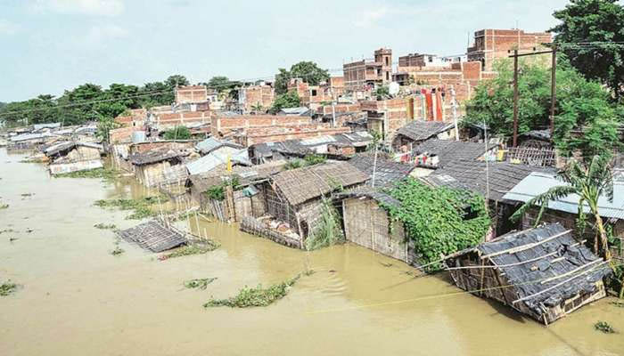 बाढ़ से बिगड़े हालात: यूपी के 14 जिलों पर खतरा, तबाही की कगार पर 431 गांव