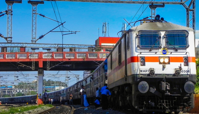बड़ी खबर: त्योहारी सीजन में रेलवे चलाएगा 200 से ज्यादा ट्रेनें, यहां हैं पूरी डिटेल्स