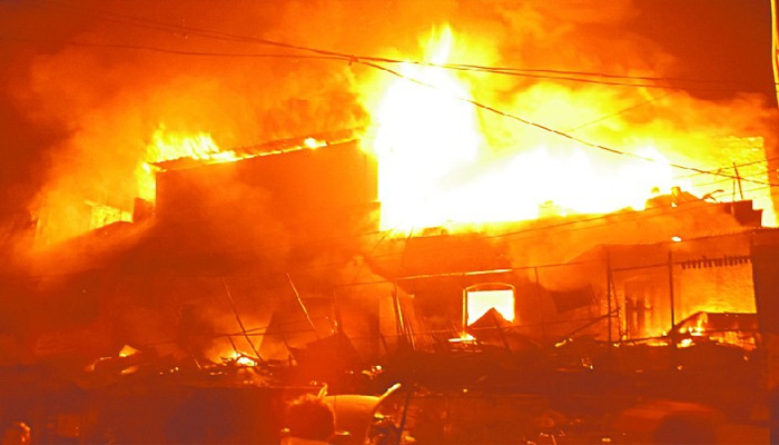 Kolkata fire broke out warehouse