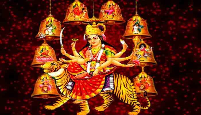 नवरात्रि के 9 रंग: हर दिन माता रानी के लिए पहने ख़ास कपड़े, ऐसे करें प्रसन्न