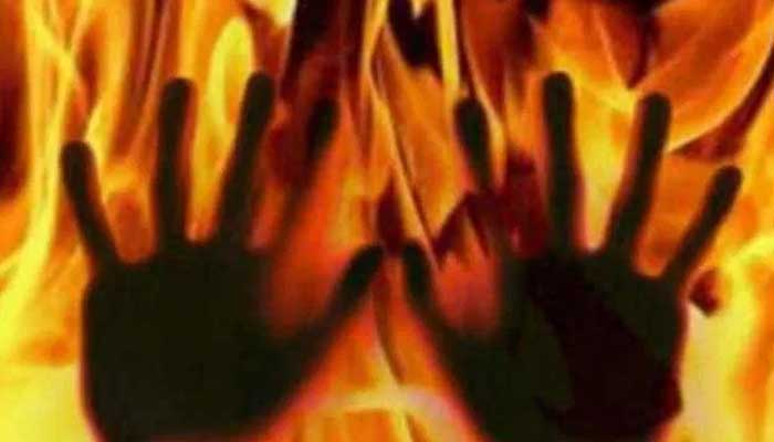 पुजारी तड़प-तड़प कर जला: पूरे इलाके में फैली सनसनी, मंदिर पर हो गया कांड