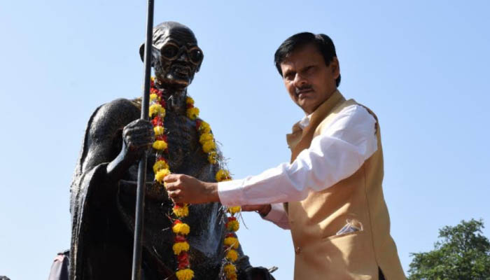 महात्मा गांधी की 151 वीं जयंती: DRM ने किया नवीन परियोजना का निरीक्षण
