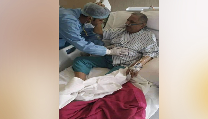 मुलायम पर बड़ी खबर: अस्पताल में हालत ऐसी, दिल्ली रवानगी, नहीं लौटेंगे लखनऊ