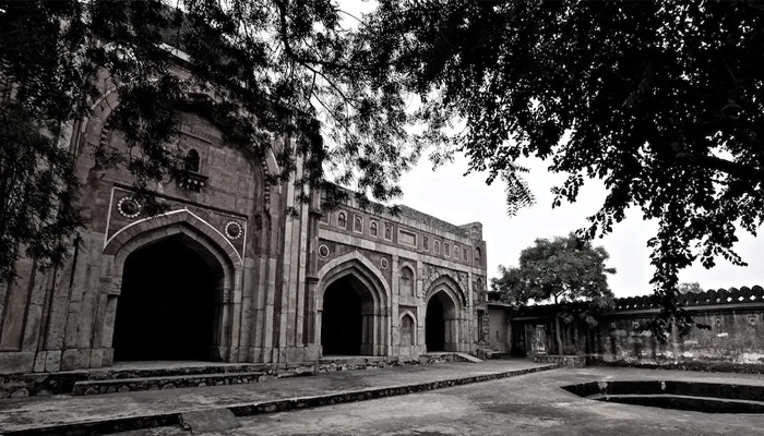 Delhi- Jamali Kamli Mosque
