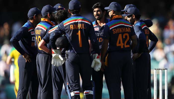AUS vs IND ODI: भारतीय टीम रचेगी इतिहास, उतरी ऑस्ट्रेलिया के खिलाफ मैदान पर